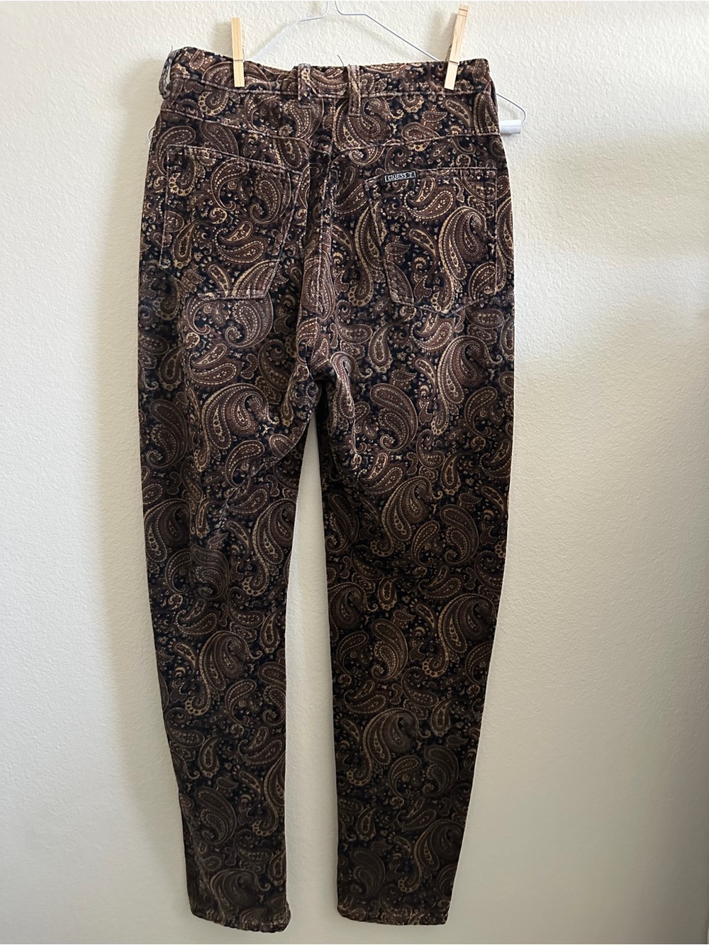 Pre-loved Vintage Guess by Georges Marciano Brown Paisley Velvet Texture Pants - Picture 3 of 5